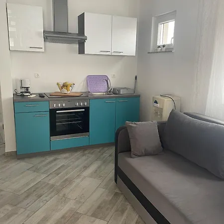 Adria Bella Apartment *